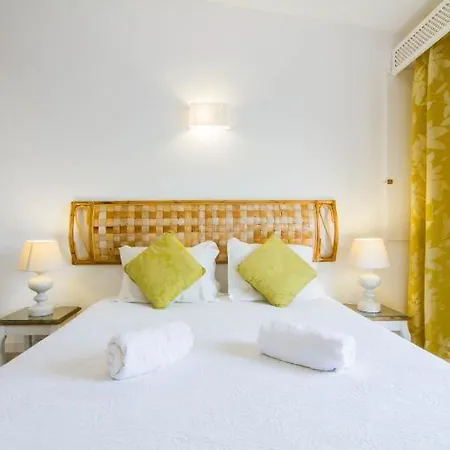 Villa 2, Cozy On Oura Beach, Albufeira