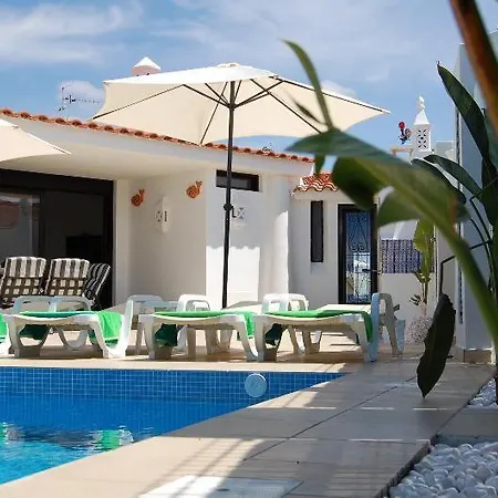 2, Cozy On Oura Beach,