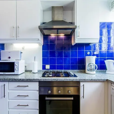 2, Great Spot Oura Beach,