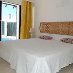 2, Great Spot Oura Beach, 빌라