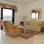 Villa 2, Great Spot Oura Beach,